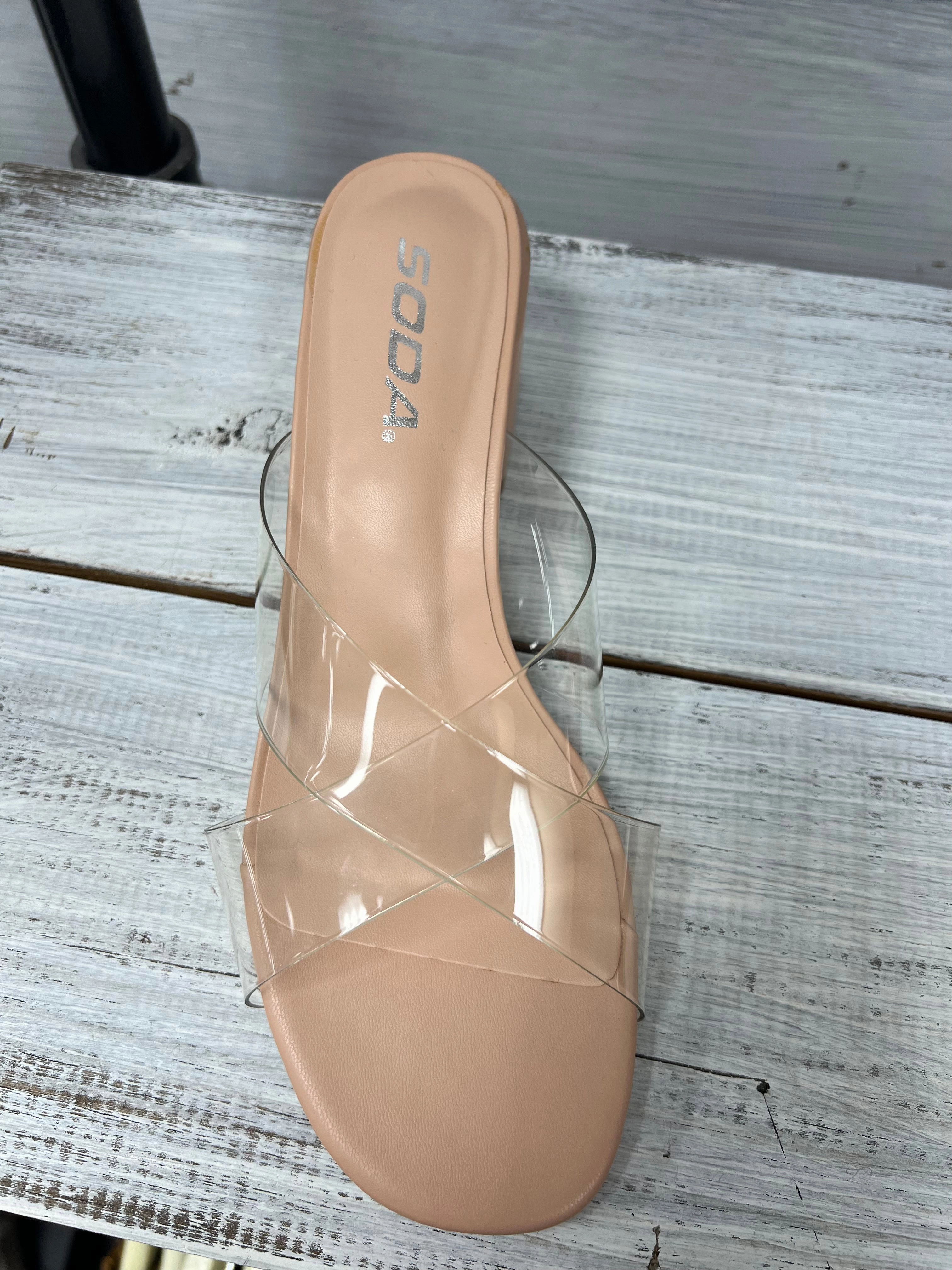 Soda Clear Spirit Shoe Dry Fit