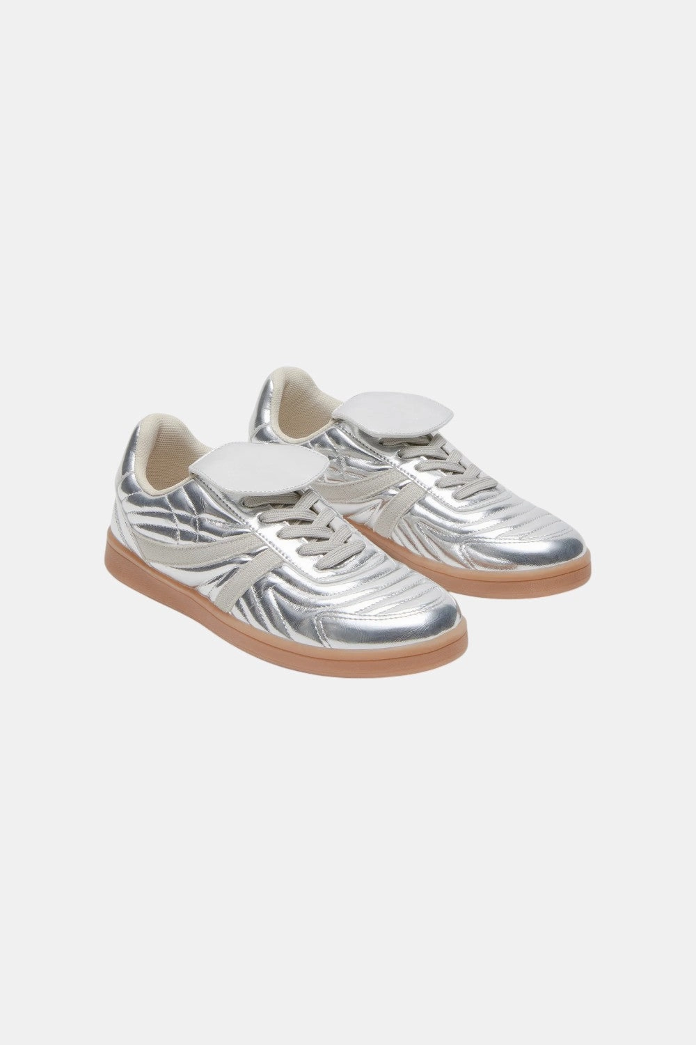 Dynamic silhouette Steve Madden Madrid Silver Low-Top Sneaker