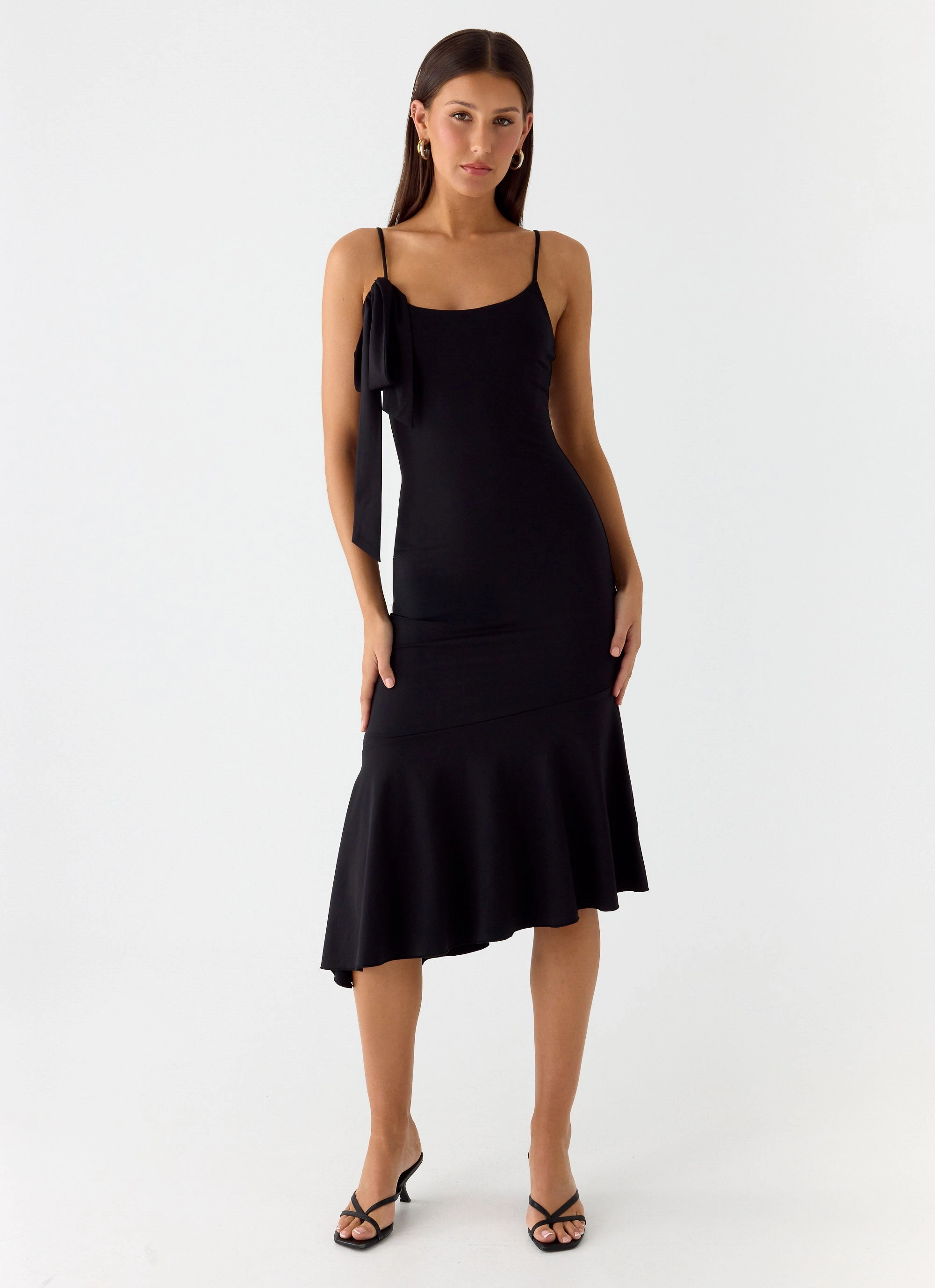 Family Warm City Ready Tranquility Asymmetric Midi Dress - Black