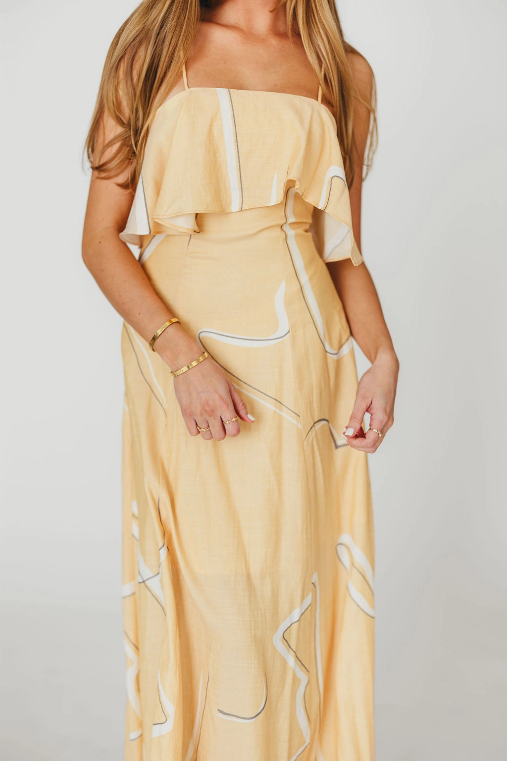 Lark Ruffle Detail Maxi Dress in Mango Trendy Vibe Smooth Flow
