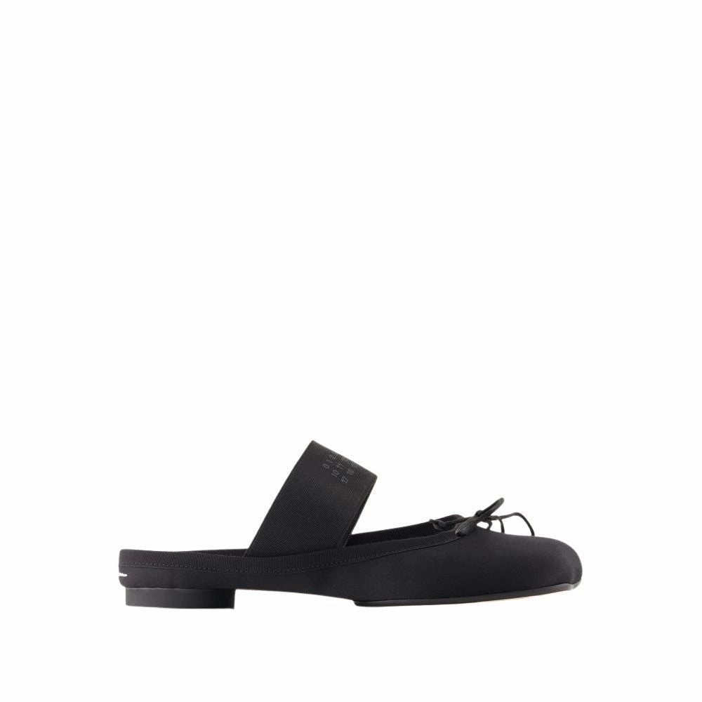 Black Mules With Adjustable Laces And Smooth Finish Flexible Slip Quick Travel
