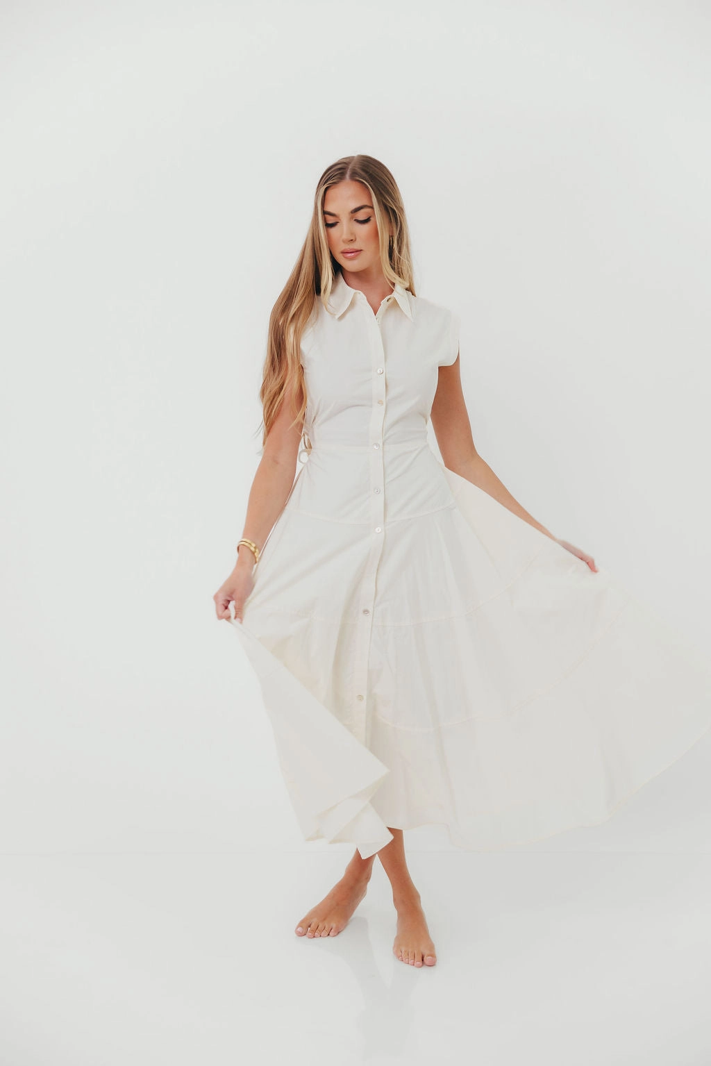 Relaxed and Elegant AnnaLynne Midi Dress in Milk White