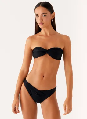 Delta Bandeau Bikini Top - Black Dynamic Tension Control