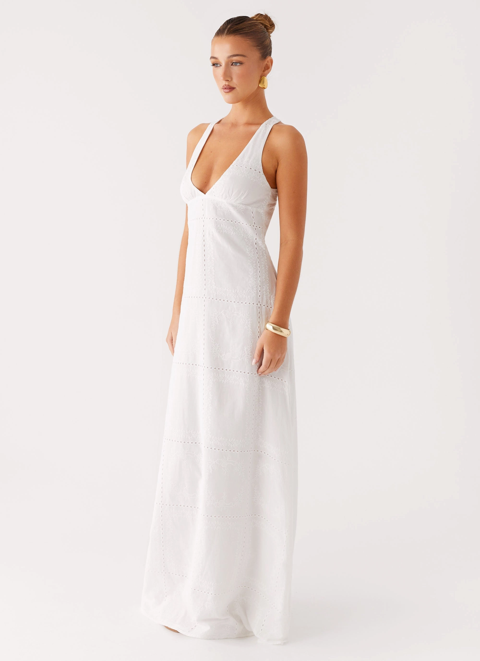 Body Fit Elegant Cut Kiana Halter Maxi Dress - White