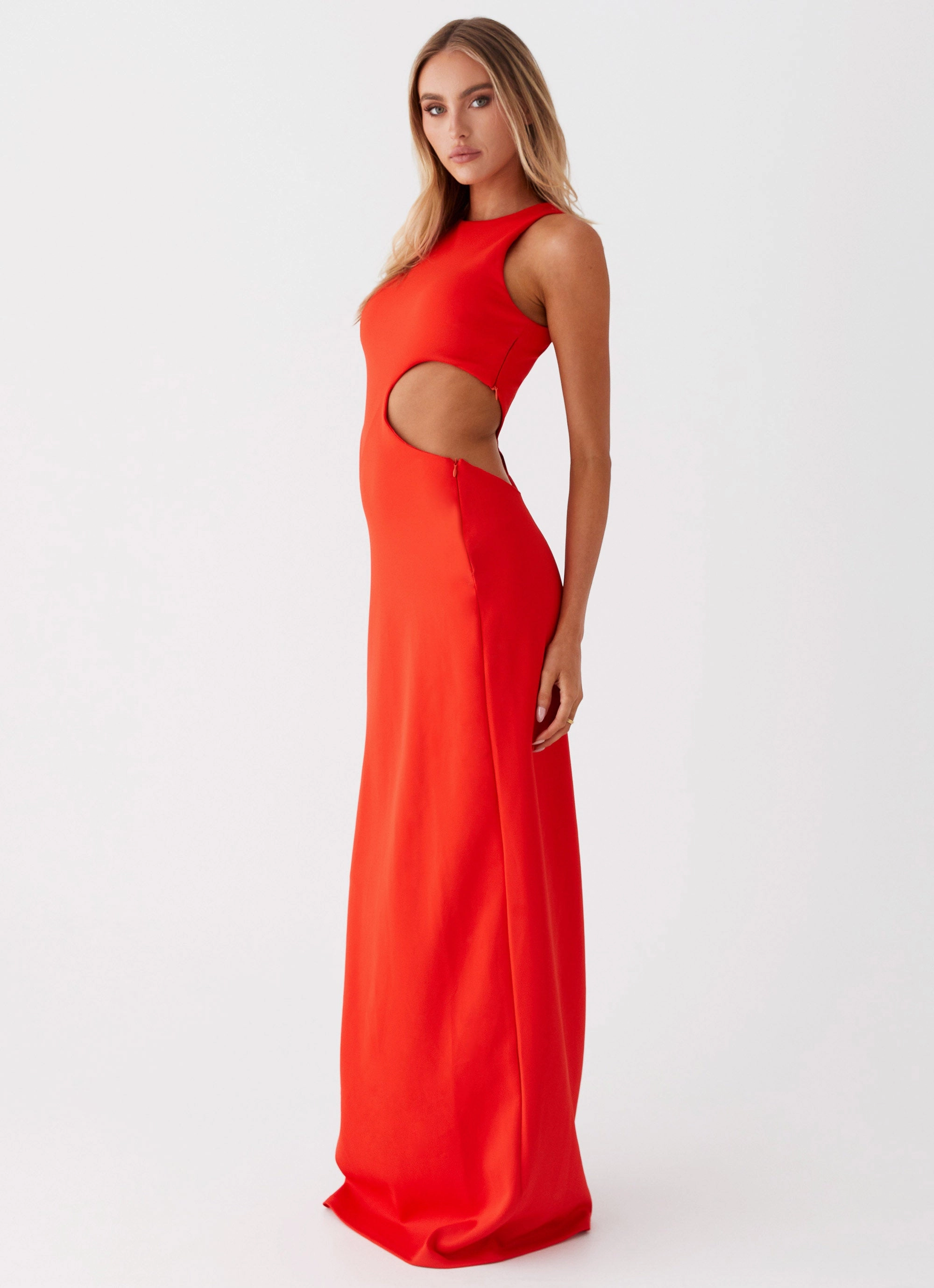 Vaeloria Maxi Dress - Red Fringe-Detail Airy Drape