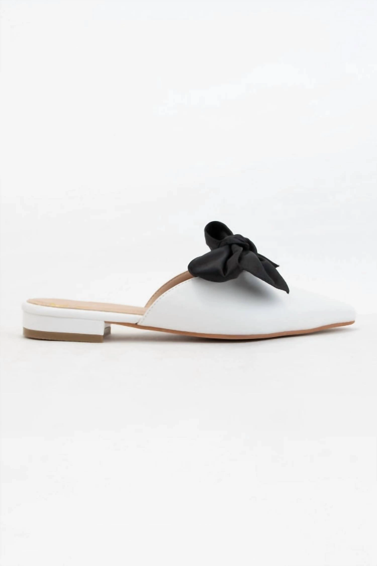 Valerie Mule In White Simple Sandals Easy Beach Footwear