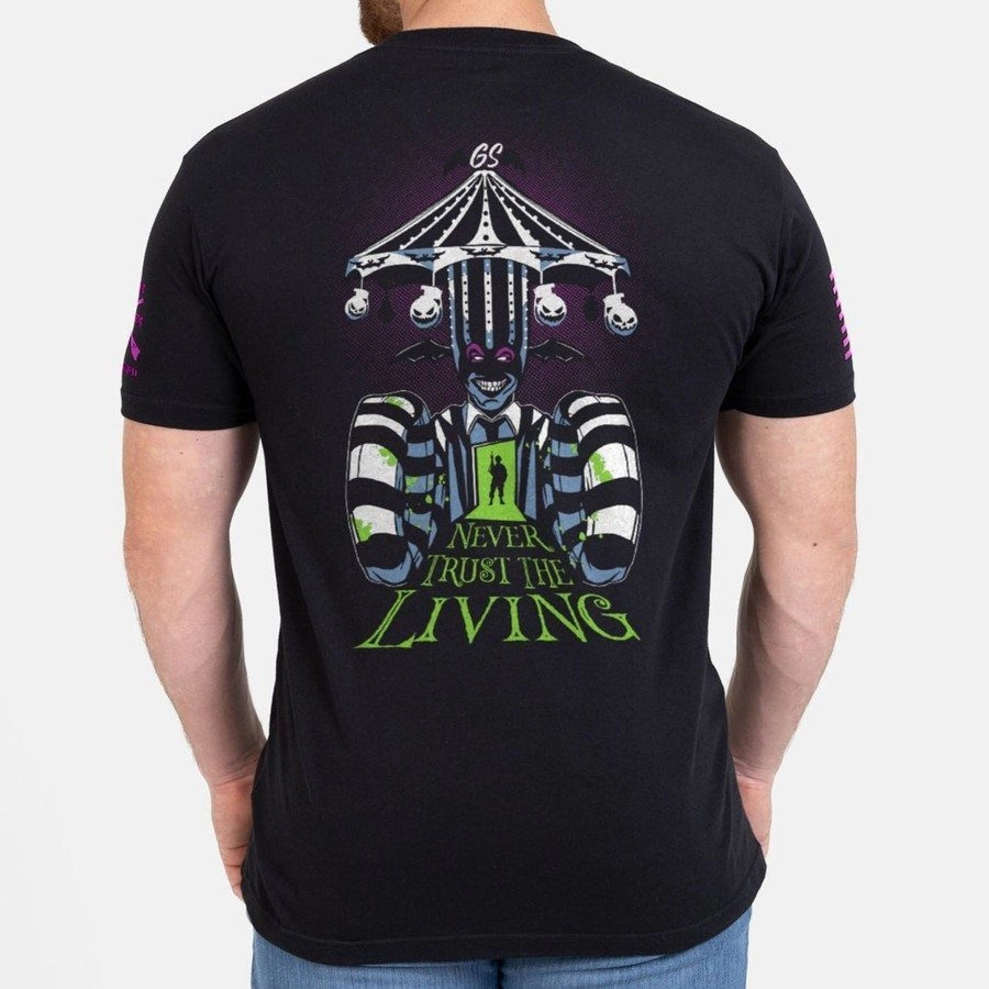 Fun and Comfortable Universal Silhouette Never Trust The Living T-Shirt - Black