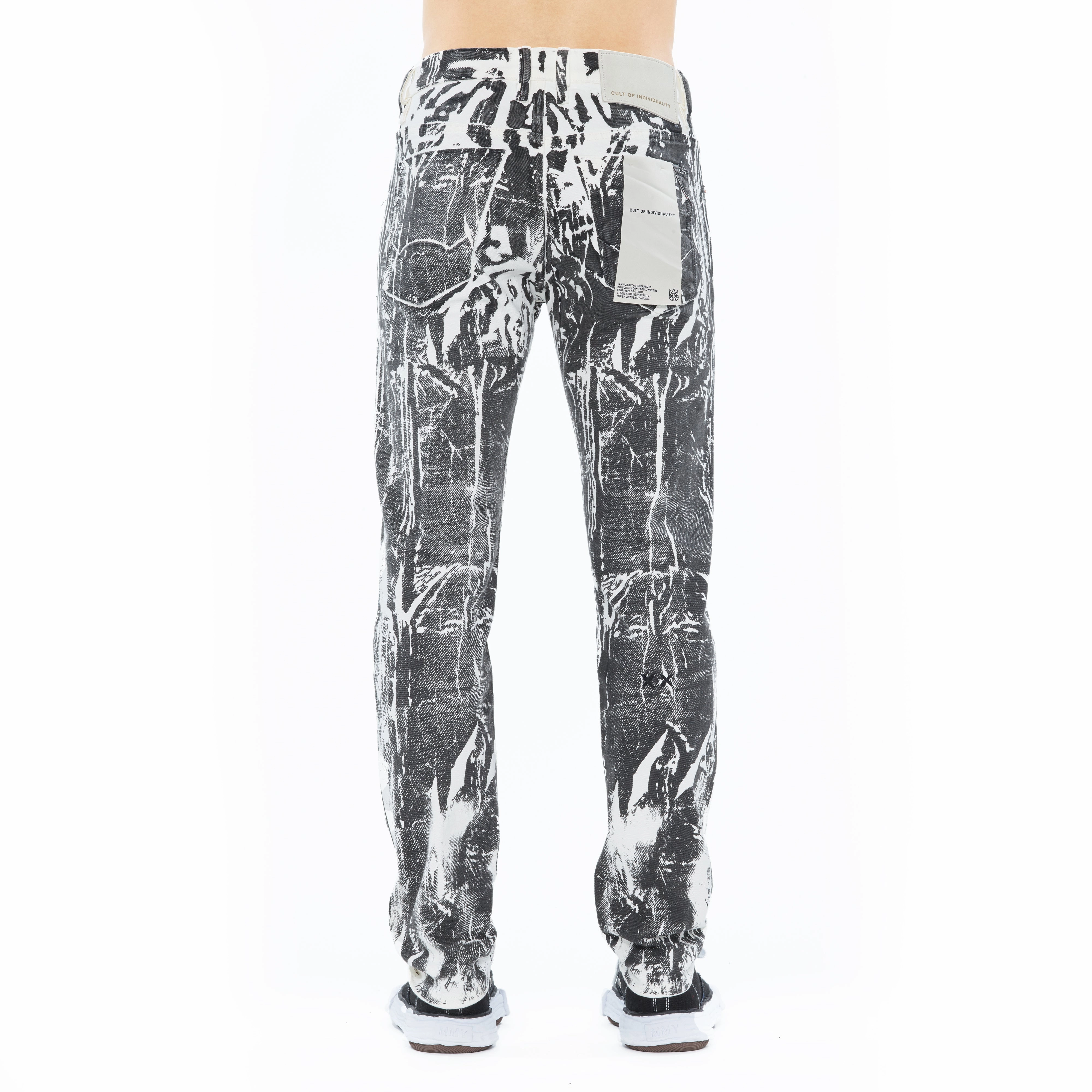 Style Neutral Cult's Rocker Slim 602 Jeans in White / Black