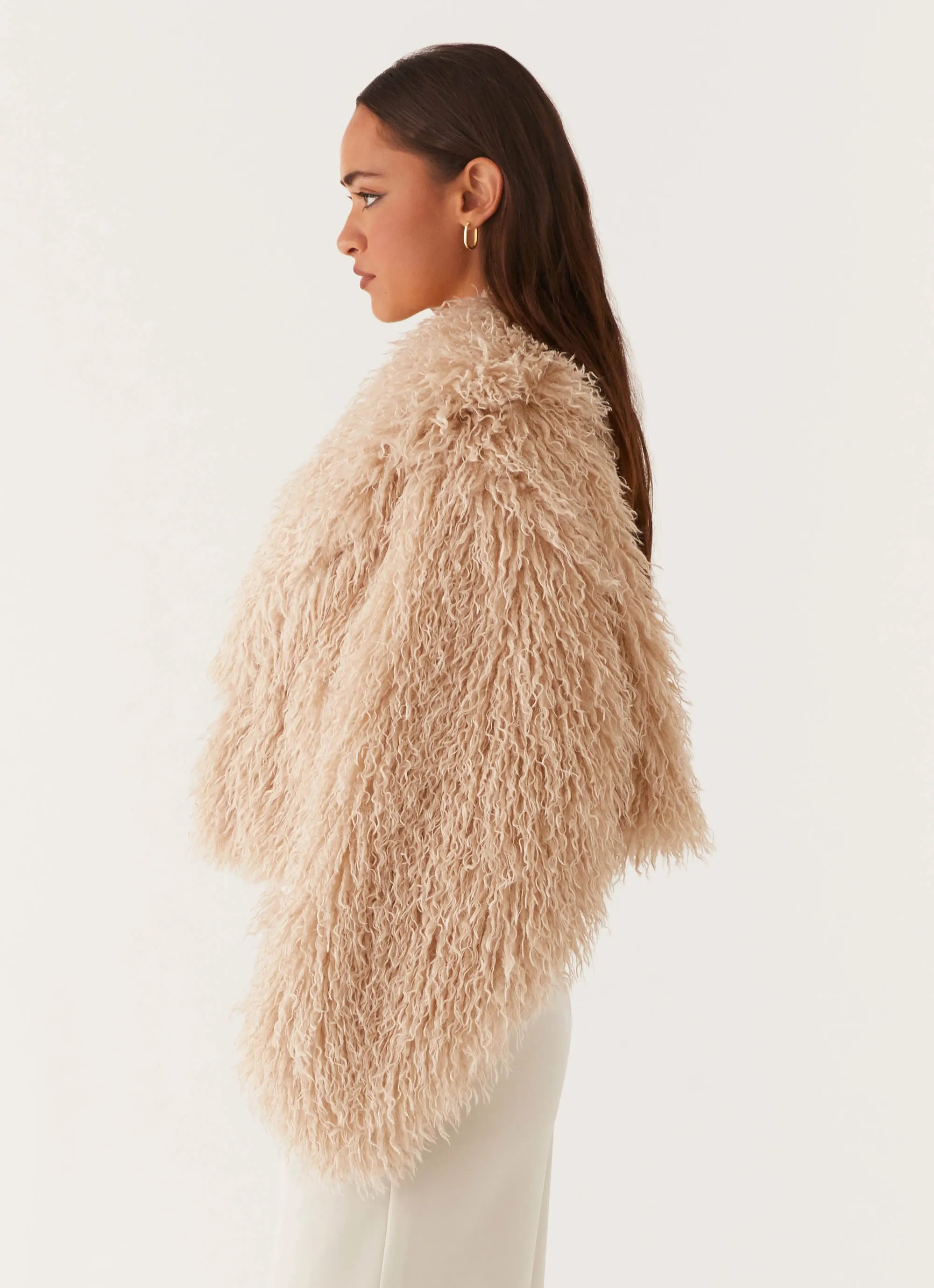 Glasses Rain Break Virginia Cropped Fur Jacket - Taupe