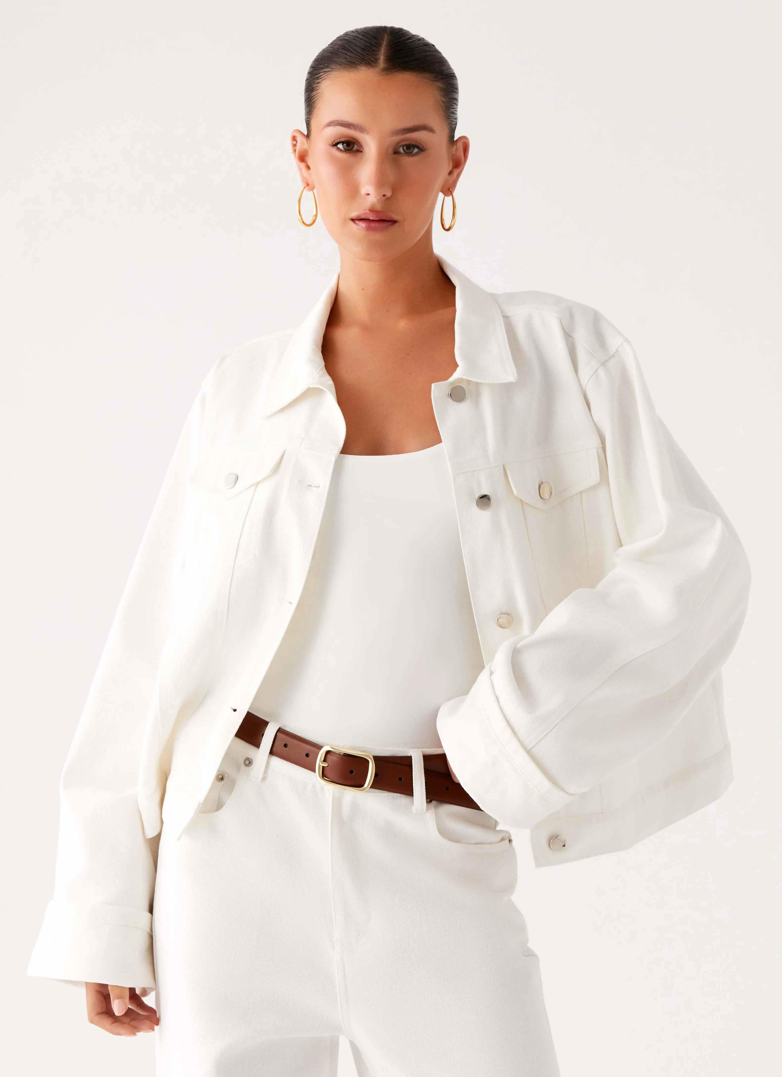 Loose-fit Magnetic Closure Details Back Again Oversized Denim Jacket - White