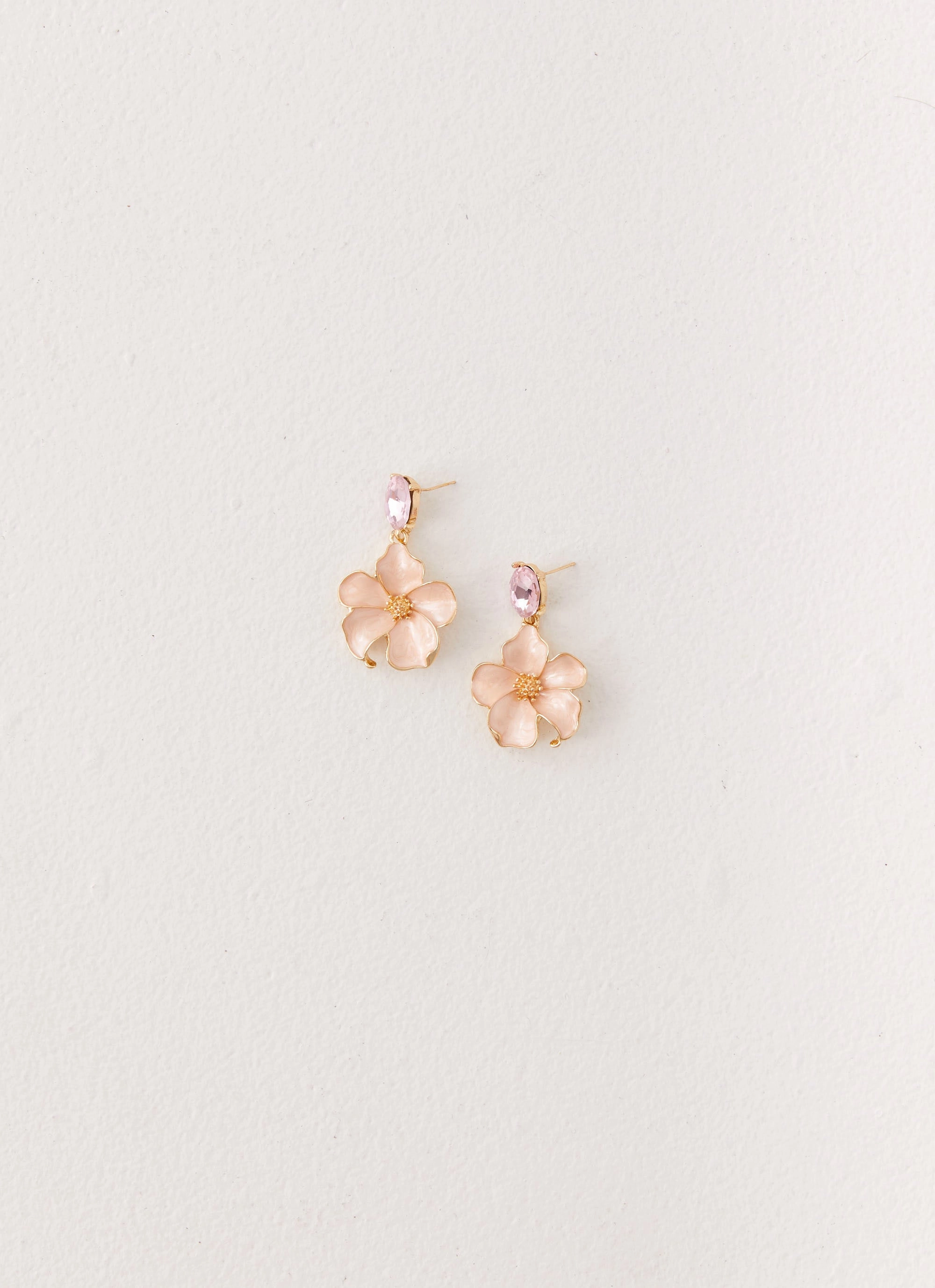 Polished Fit Open-back Wendy Earrings - Pink