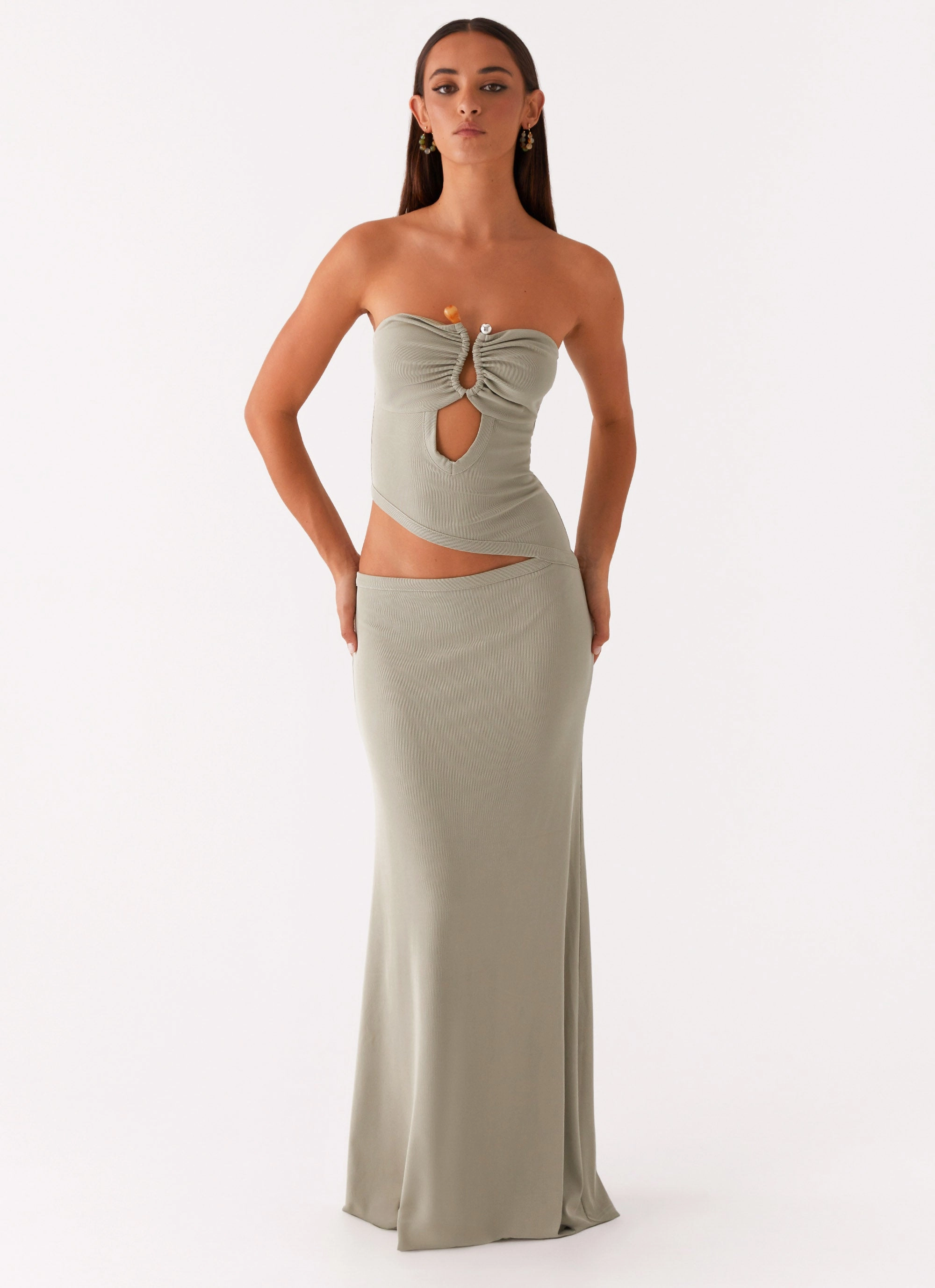 Relaxed Layer Romantic dinner wear Wild Roses Maxi Dress - Sage