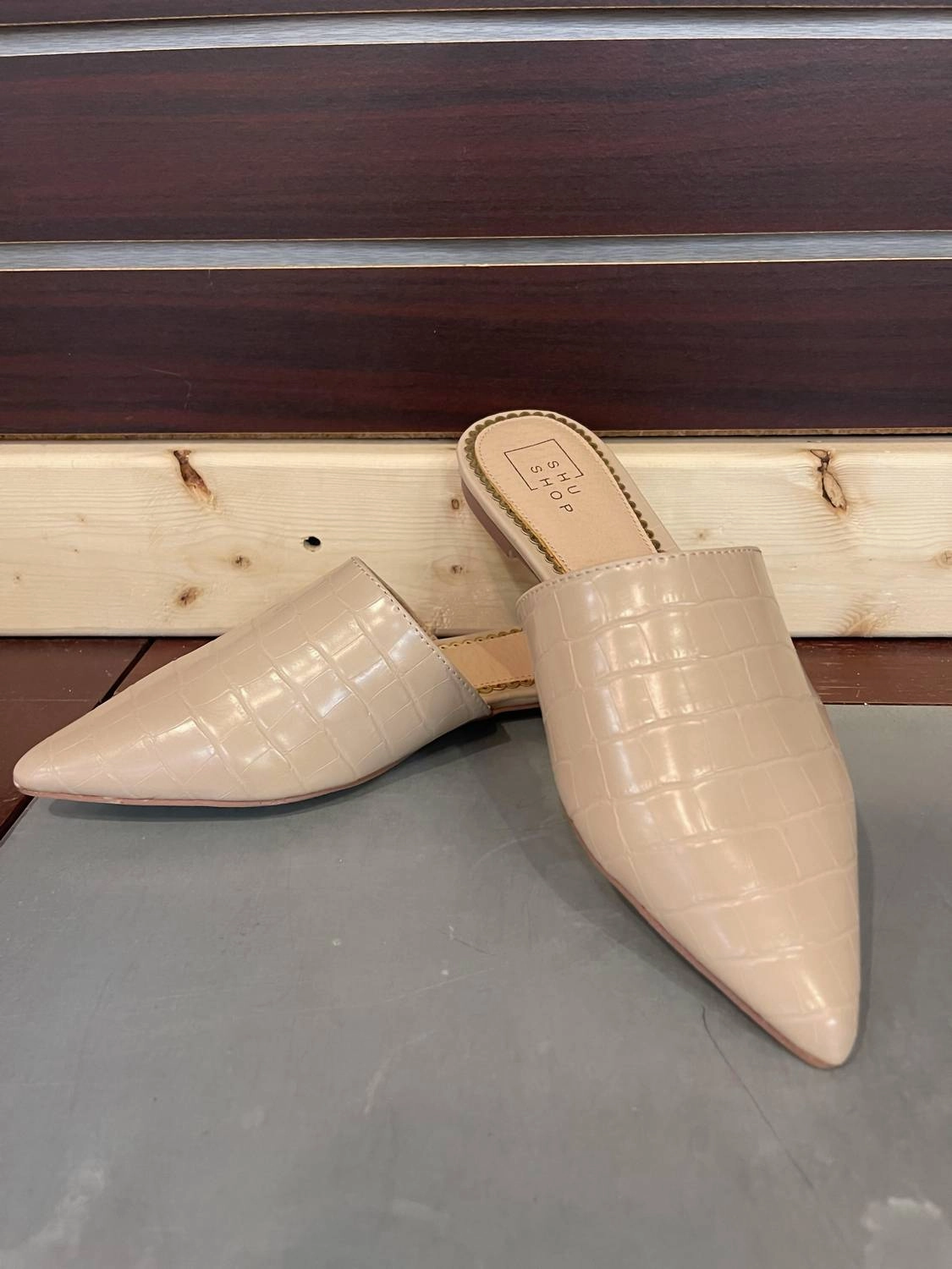 Anti Slip Sole Women's Agatha Closed Toe Sandals In Taupe