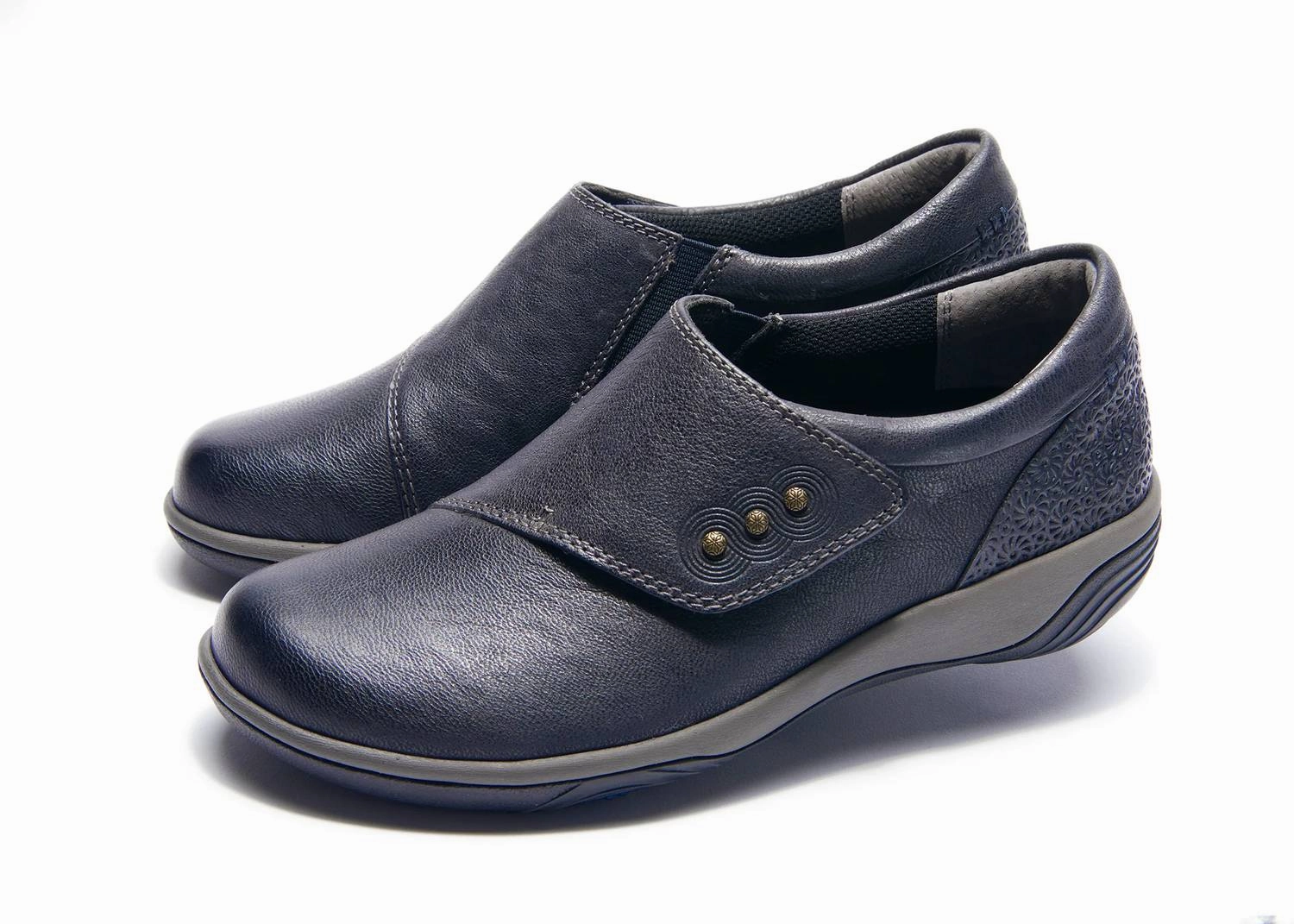 Women's Anna Velcro Clog In Navy Comfort Solutions Quick Sandal Wear