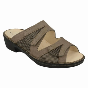 Easygoing Comfort Women's Campione Sandals In Taupe