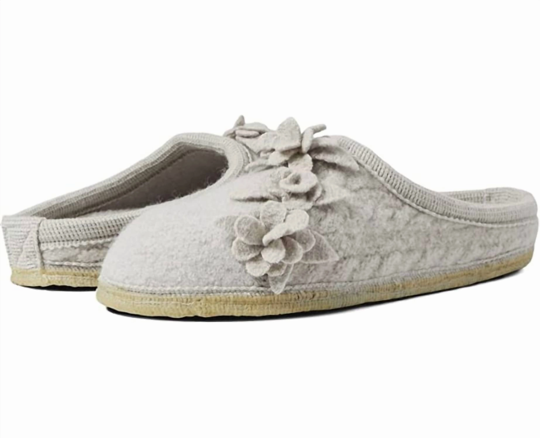 synthetic leather Multi Directional Flex Women's Charisma Clogs In Light Gray