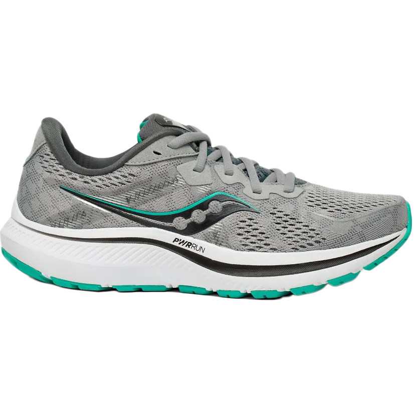 Women's Omni 20 softball shoes cold