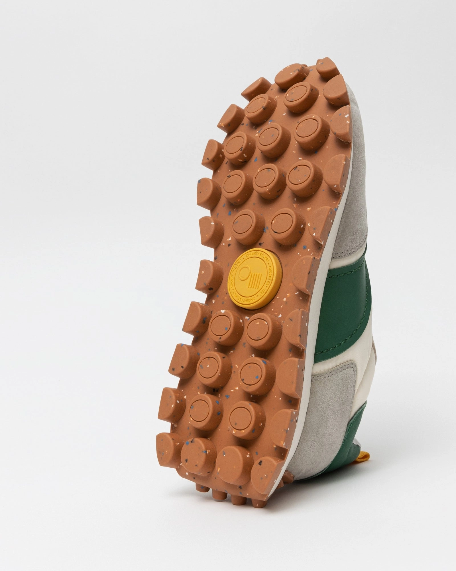 Sturdy Construction Oncept Osaka Sneakers in Ivory Green