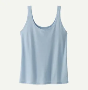 couple wear W's Glorya Tank