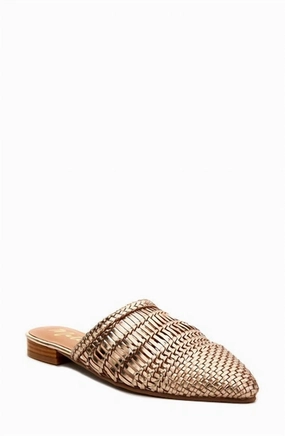 Shock Absorbing Technology Easy Beach Xoxo Mule In Gold